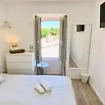 Casa Amarela 3*