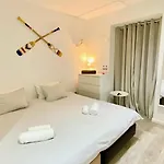 Casa Amarela 3*
