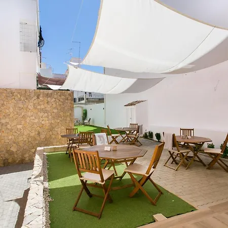 ゲストハウス Casa Amarela
