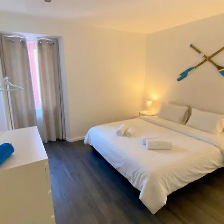 Casa Amarela 3*